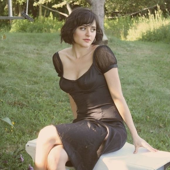 Meet your Posher, Fiona - Picture 1 of 1